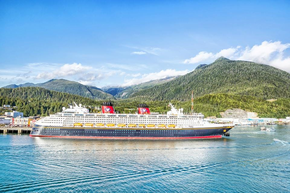 Du thuyền Disney Cruise Line's Wonder, cập bến Ketchikan, Alaska