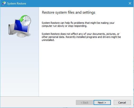 Sau khi nhập rstrui vào hộp văn bản sẽ mở ra Phần mềm khôi phục hệ thống, tiếp đến hãy nhấn Next