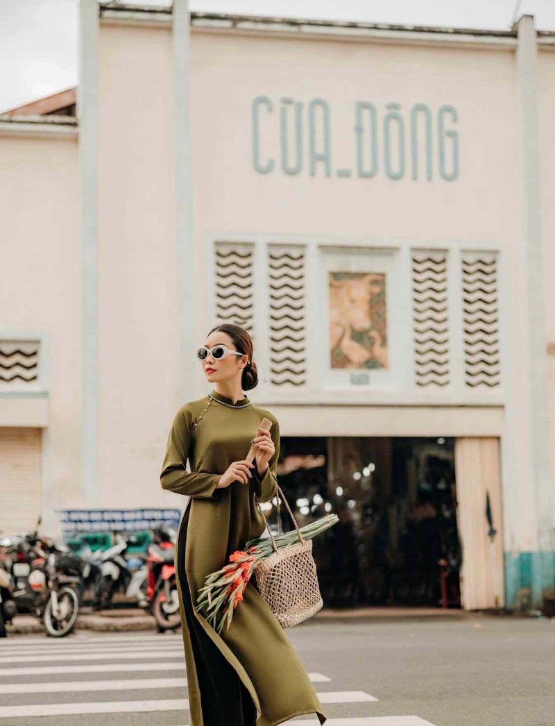 Chợ Bến Thành - địa điểm nổi tiếng của Sài Gòn