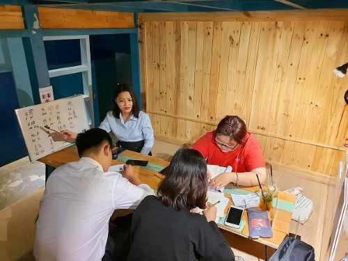 Không gian học tập nhóm tại Hơi Béo Cafe