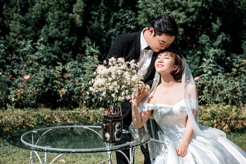 Bộ ảnh cưới tuyệt đẹp tại của cặp đôi tại địa điểm hot “rần rần” Hà Nội