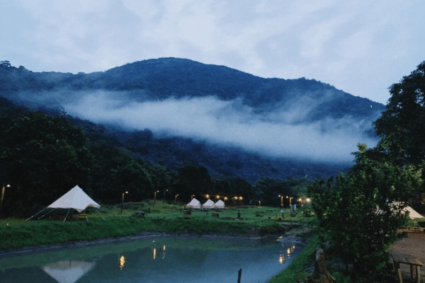 Mã Lữ Quán là một khu cắm trại với diện tích rộng lớn và thoáng đãng